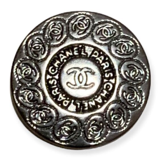 Two CHANEL interlocking CC Logo Rhodium Metal Buttons - Picture 3 of 6